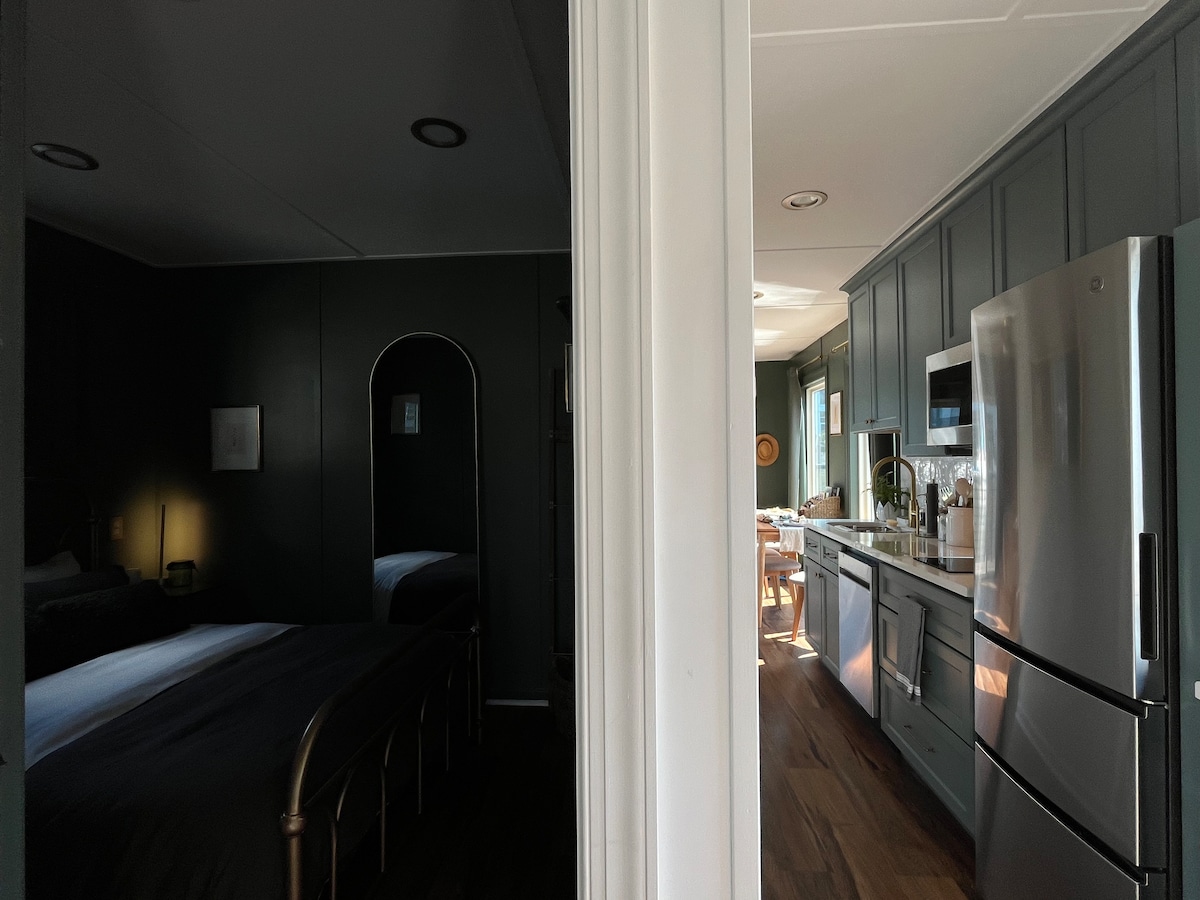 Second bedroom looking through to the galley